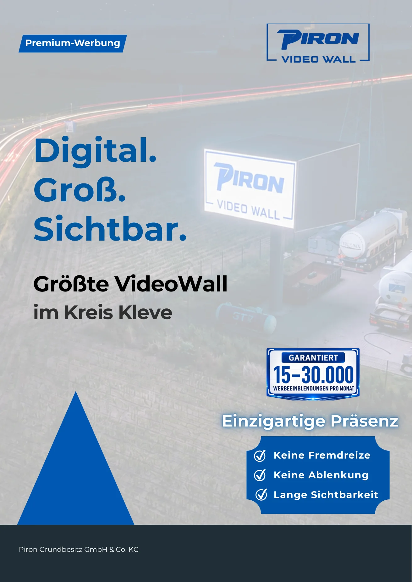 Präsentationsmappe, Seite 1: Digital. Groß. Sichtbar. Größte VideoWall im Kreis Kleve, garantiert 15.000 bis 30.000 Werbeeinblendungen pro Monat